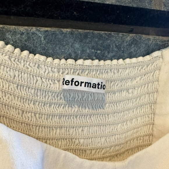 Reformation Peasant Blouse - Picture 2 of 5